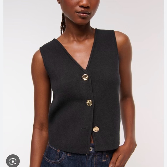 Abercrombie & Fitch Tops - Abercrombie & Fitch luxloft sweater vest v neck top with gold buttons with tags